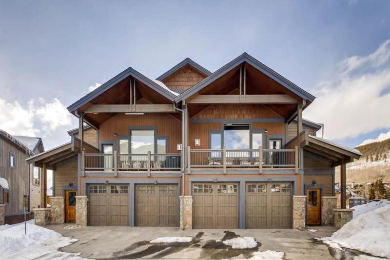 Three-Bedroom Vacation Home  interior